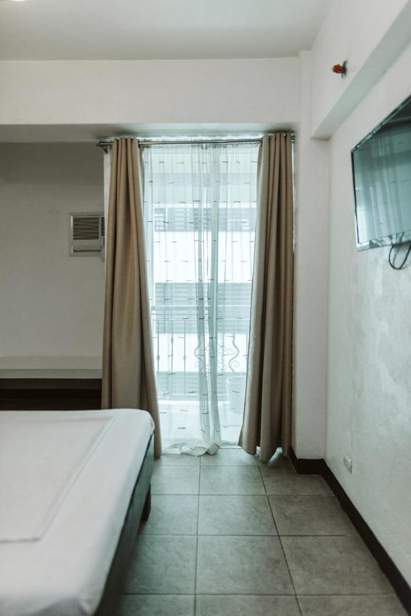 San Agustin Residences Makati City ภายนอก รูปภาพ