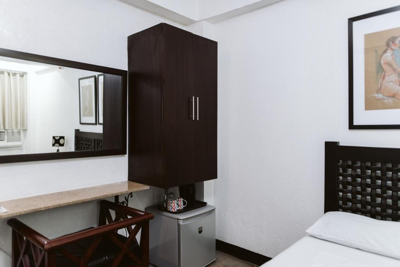 San Agustin Residences Makati City ภายนอก รูปภาพ